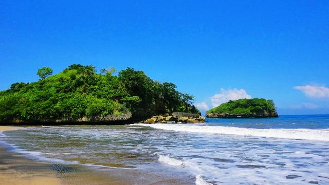 Pesona Bajulmati: Keindahan Pantai Eksotis di Selatan Malang